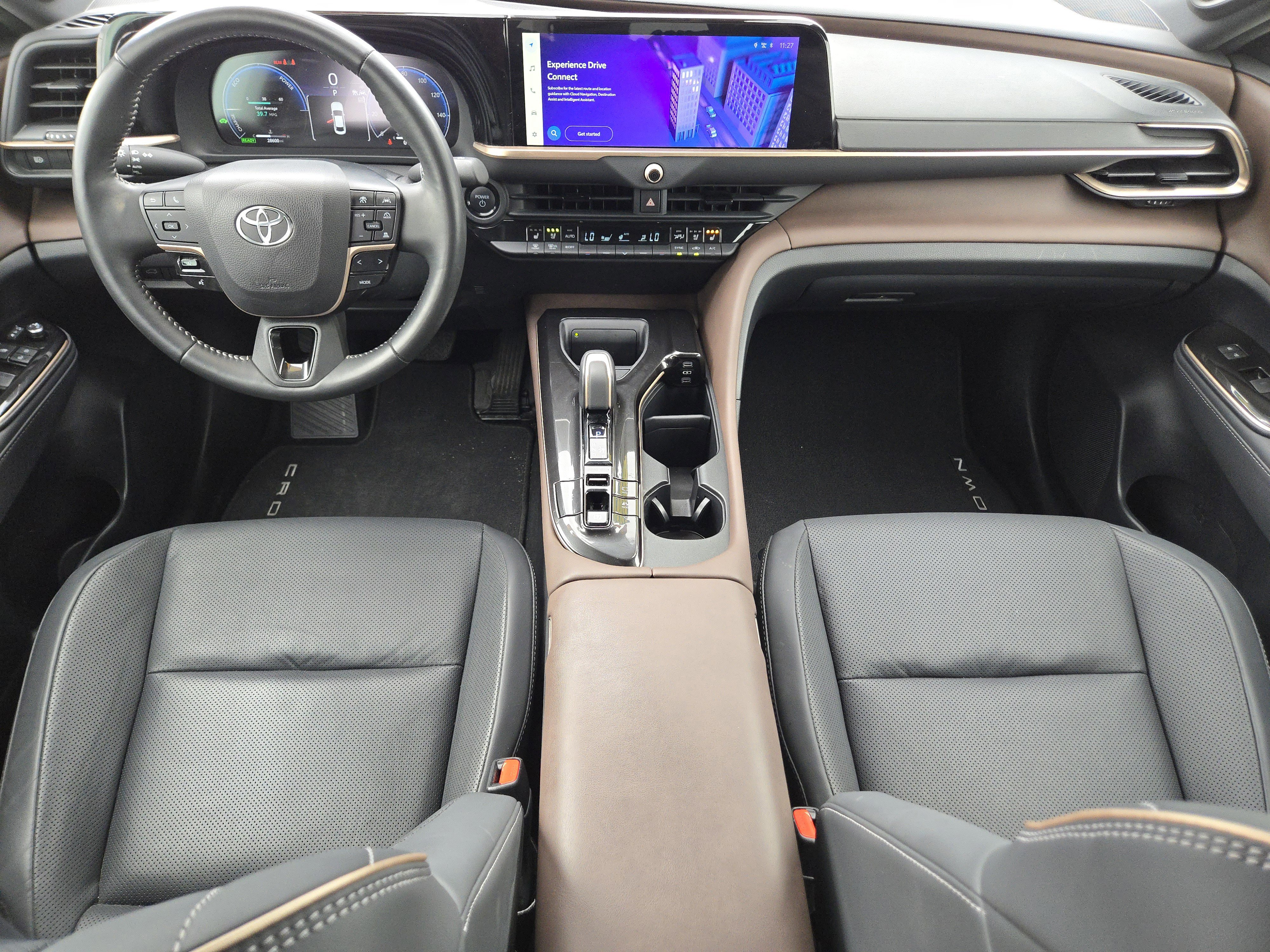 Used 2024 Toyota Crown AWD/4WD image 25