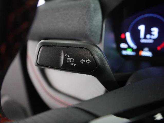 Certified 2025 Ford Explorer ST-Line w/ Premium Package AWD/4WD image 15