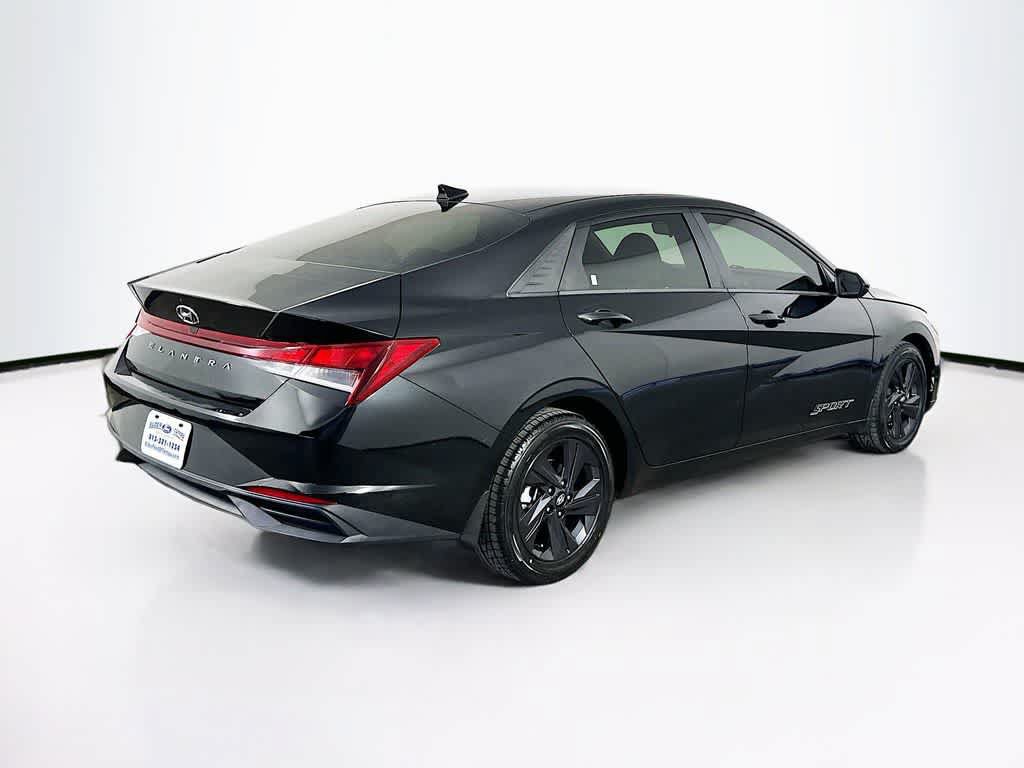 Used 2022 Hyundai Elantra SEL FWD image 23