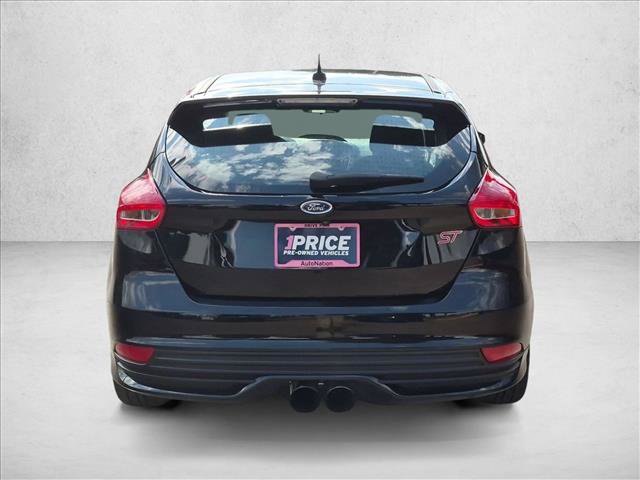 Certified 2018 Ford Focus ST FWD image 7