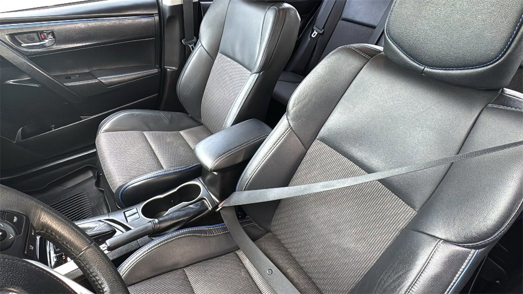 Used 2017 Toyota Corolla SE image 22