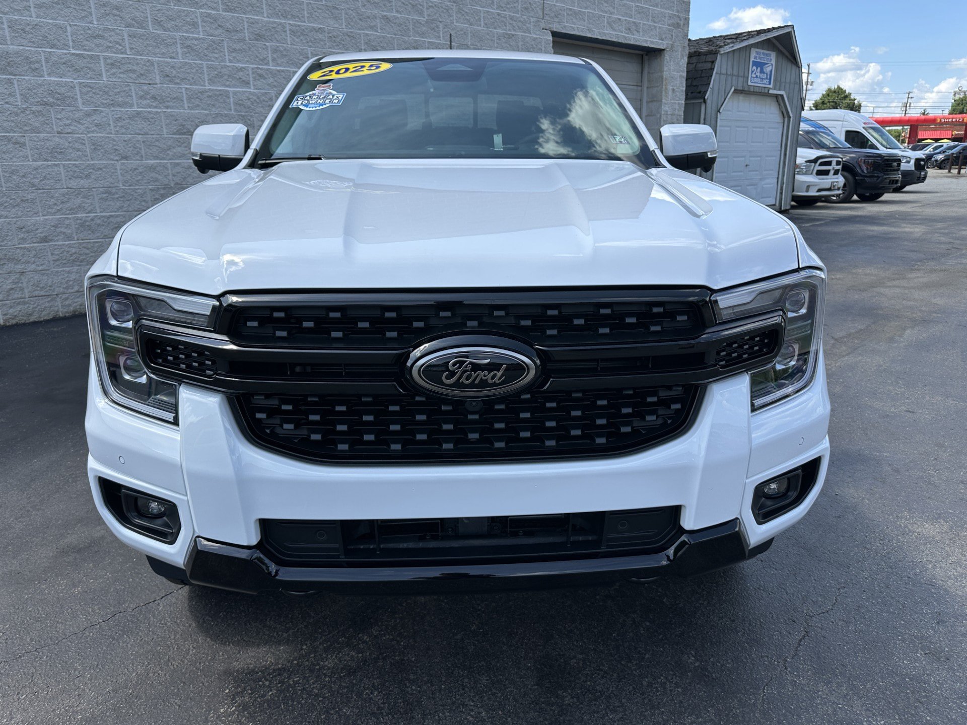 Certified 2025 Ford Ranger Lariat w/ FX4 Off-Road Package AWD/4WD image 3