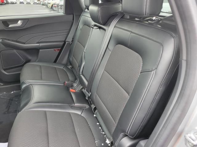 Certified 2024 Ford Escape SE image 15