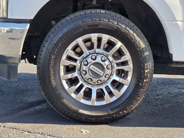 Certified 2022 Ford F250 XLT w/ XLT Premium Package RWD image 28
