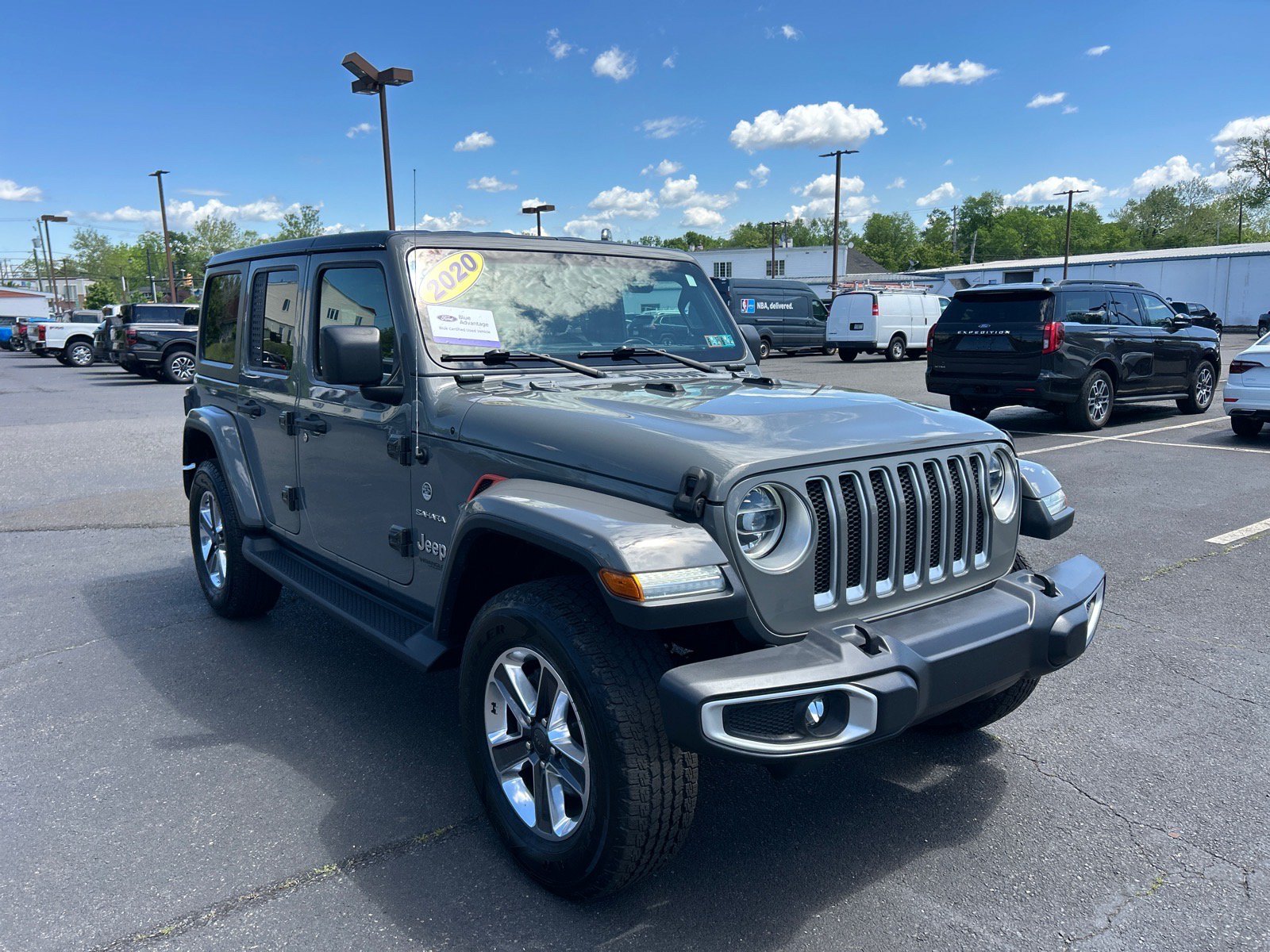 Used 2020 Jeep Wrangler Unlimited Sahara AWD/4WD image 21
