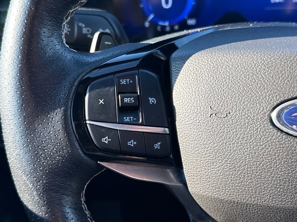Certified 2022 Ford Explorer ST w/ ST Street Pack image 18