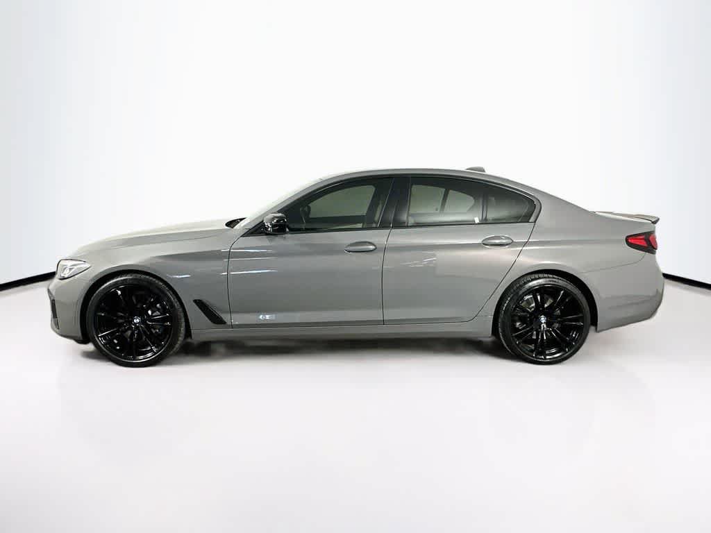 Used 2022 BMW 530i w/ Premium Package RWD image 3