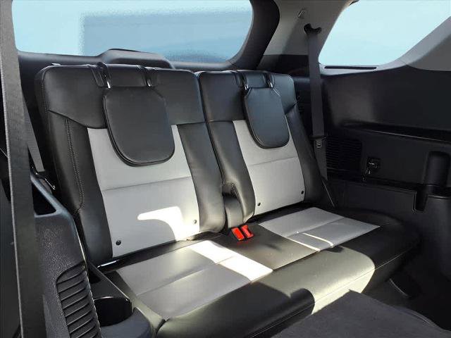 Certified 2022 Ford Explorer XLT w/ Equipment Group 202A image 15