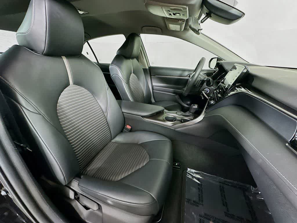 Used 2021 Toyota Camry SE FWD image 14