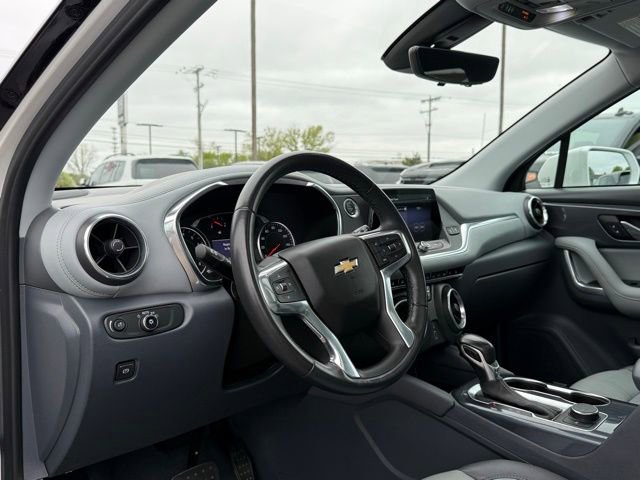 Used 2020 Chevrolet Blazer LT w/ Sound & Technology Package FWD image 17