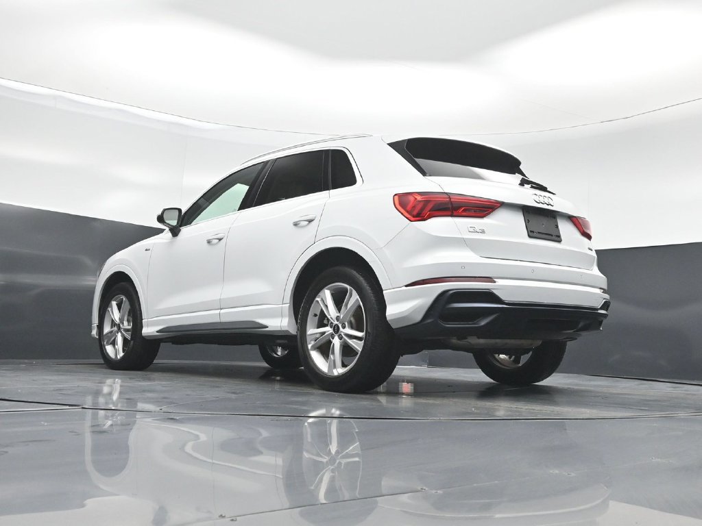 Used 2021 Audi Q3 2.0T Premium w/ Convenience Package AWD/4WD image 48