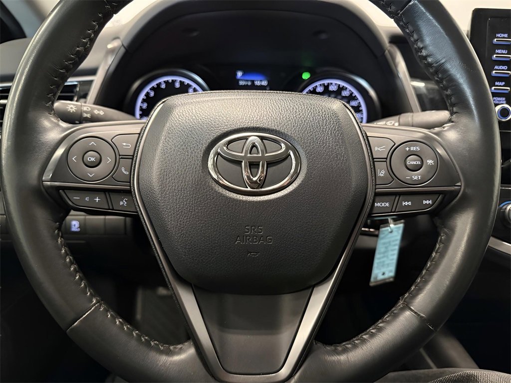 Used 2023 Toyota Camry SE image 18