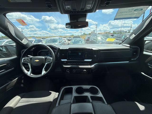 Used 2023 Chevrolet Silverado 1500 LT AWD/4WD image 20