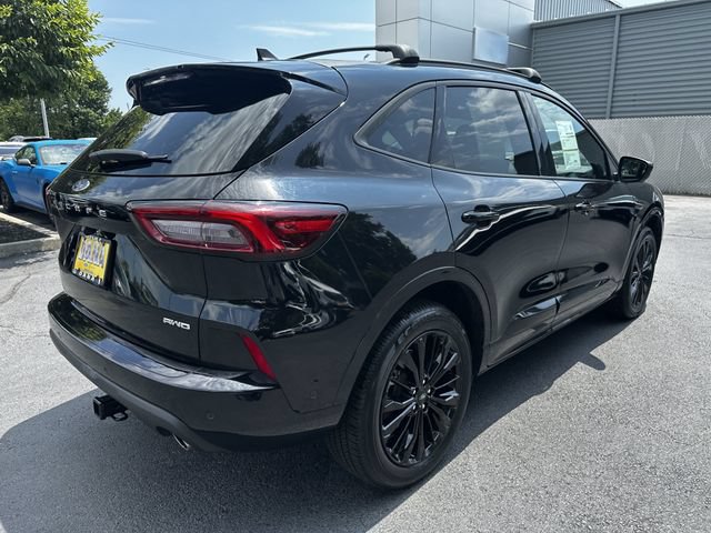 Certified 2023 Ford Escape ST-Line Elite w/ Premium Technology Package AWD/4WD image 5