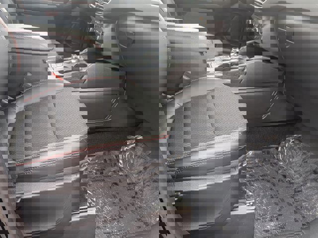 Certified 2025 Ford Escape ST-Line image 26