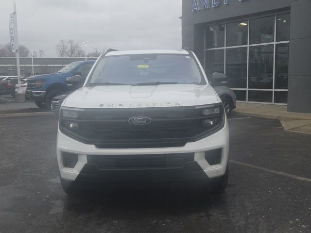Certified 2025 Ford Expedition Active image 6