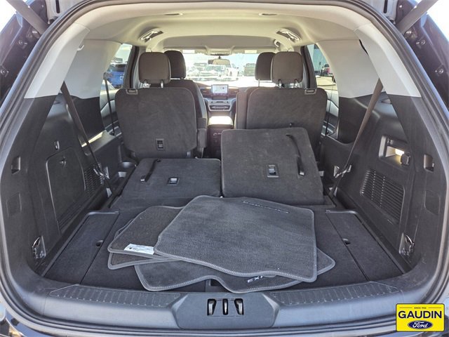 Certified 2022 Ford Explorer XLT w/ Class IV Trailer Tow Package image 14