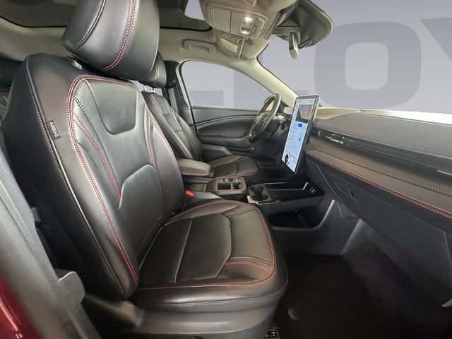Certified 2025 Ford Mustang Mach-E Premium w/ Sport Appearance Package AWD/4WD image 17