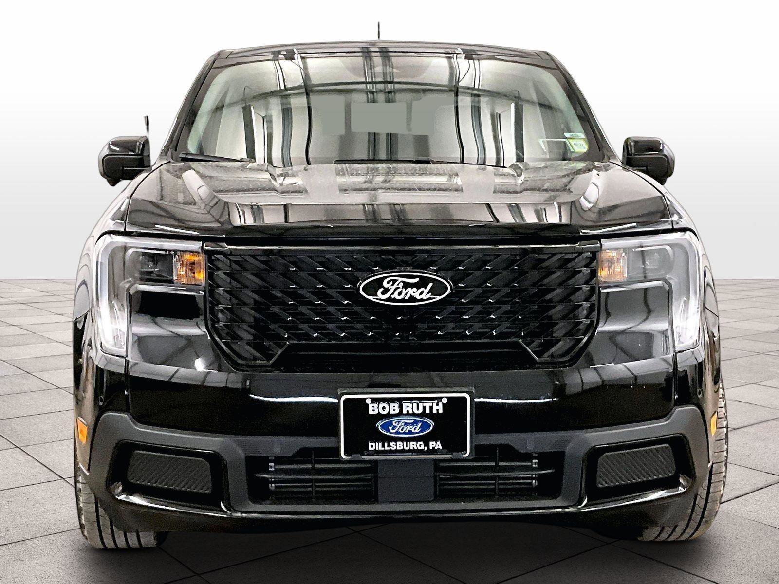 Certified 2025 Ford Maverick Lariat w/ Black Appearance Package image 3