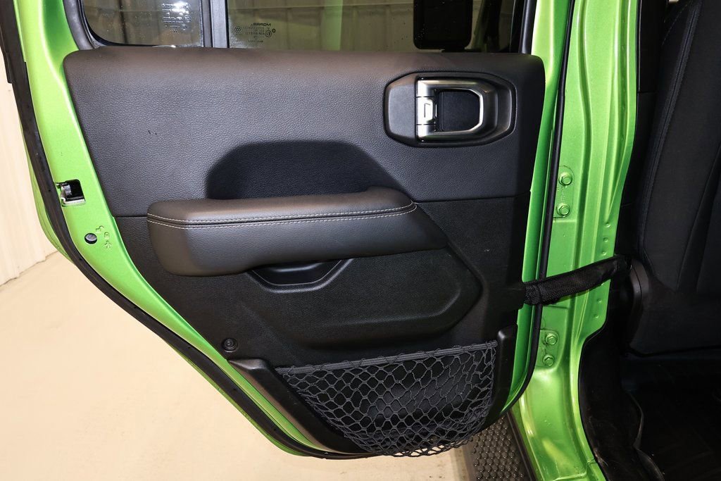 Used 2019 Jeep Wrangler Unlimited Sahara w/ Uconnect 4C Nav & Sound Group image 16