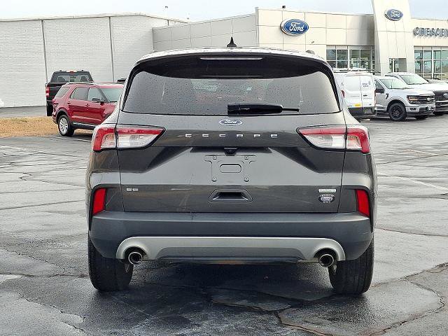 Certified 2020 Ford Escape SE image 3