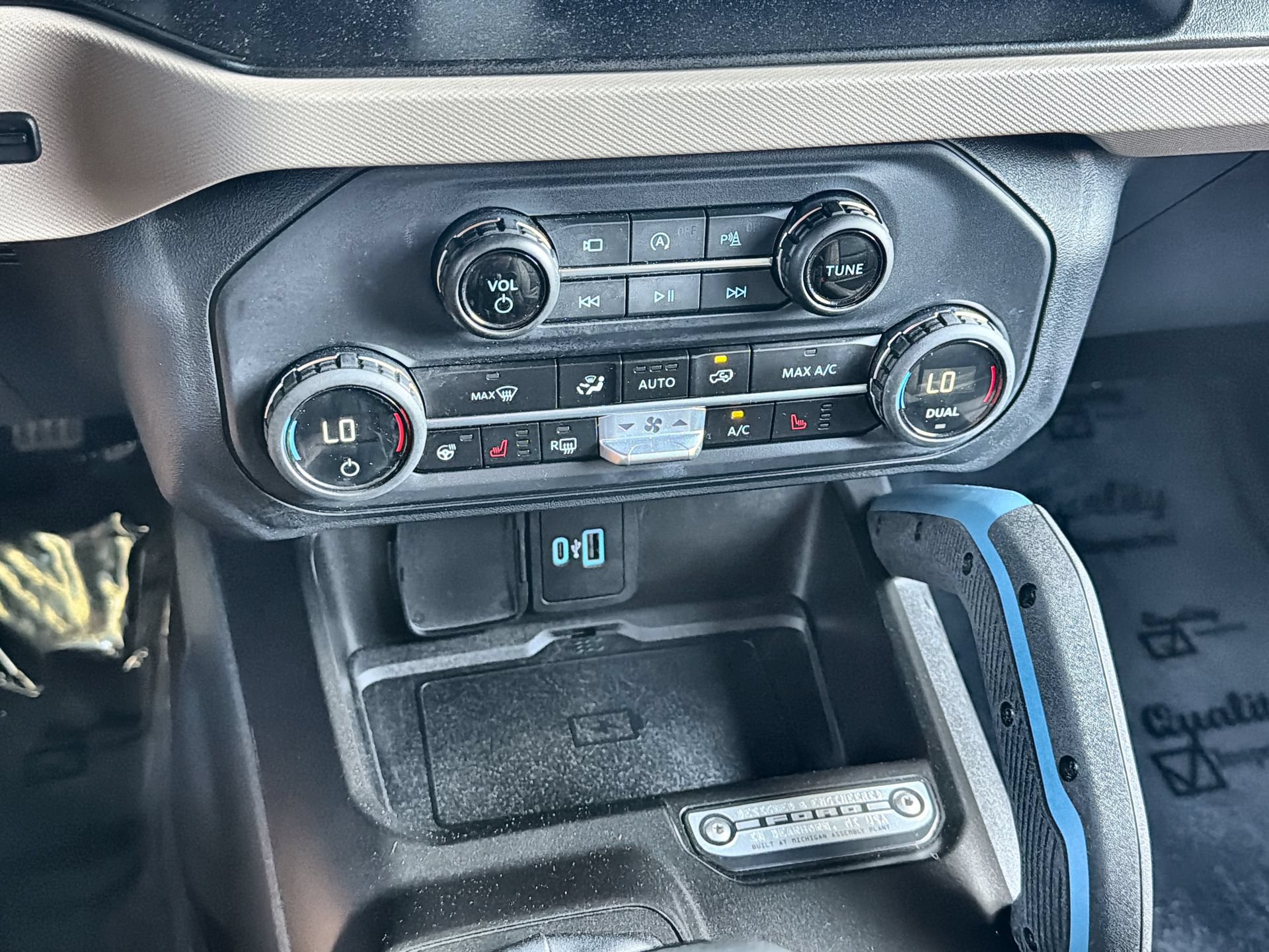 Certified 2023 Ford Bronco Wildtrak AWD/4WD image 19