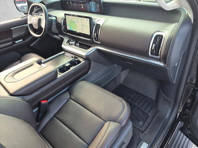Certified 2026 Ford Expedition Max Platinum w/ Platinum Ultimate Package AWD/4WD image 23