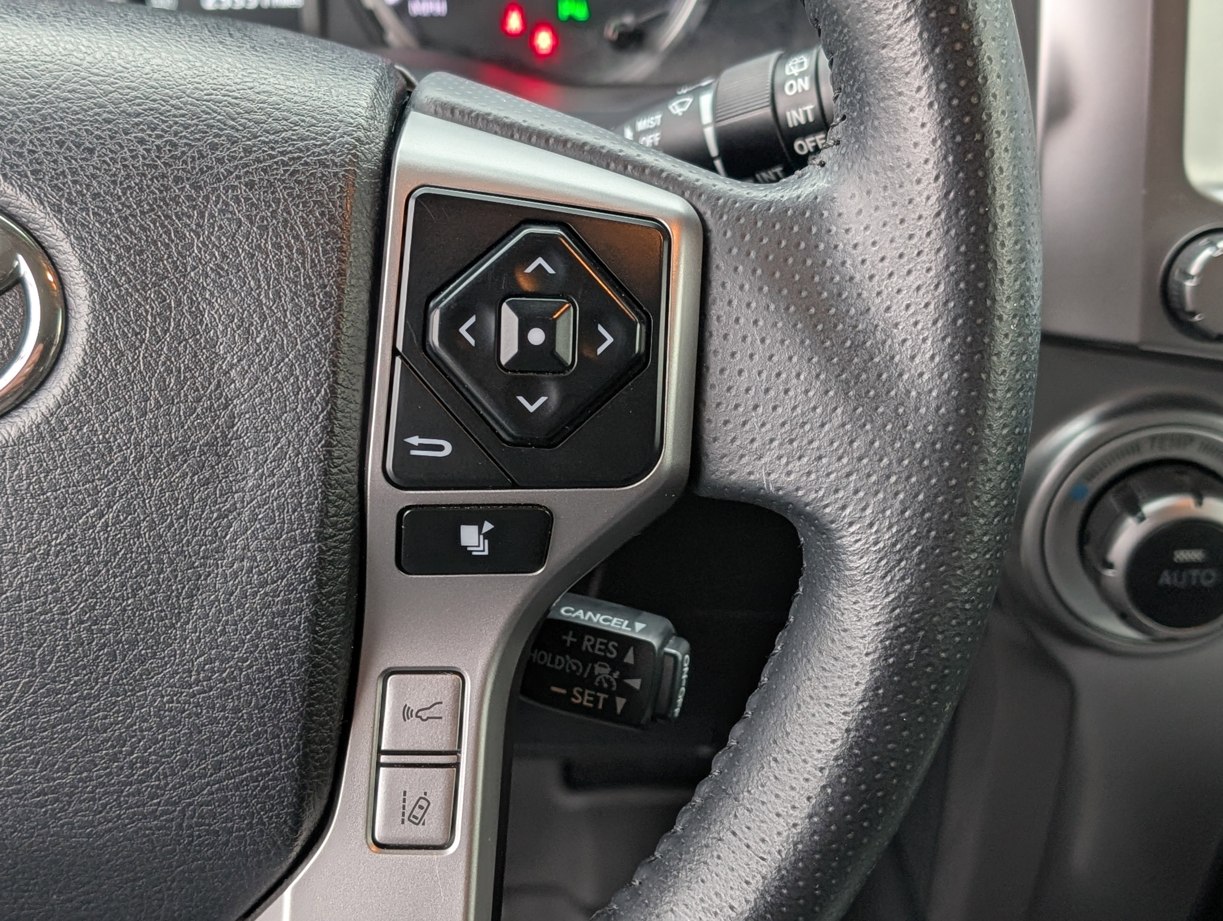 Used 2022 Toyota 4Runner Limited image 23