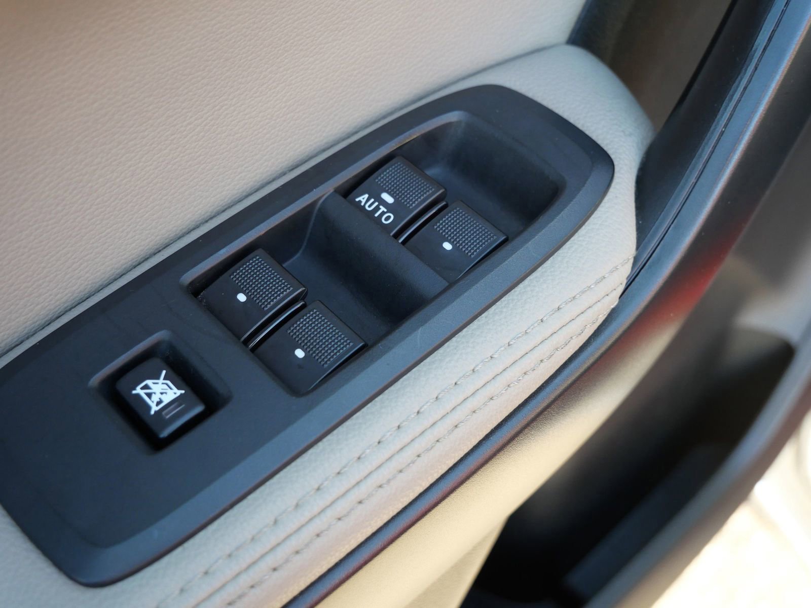 Certified 2022 Ford Ranger Lariat w/ Equipment Group 501A High image 14