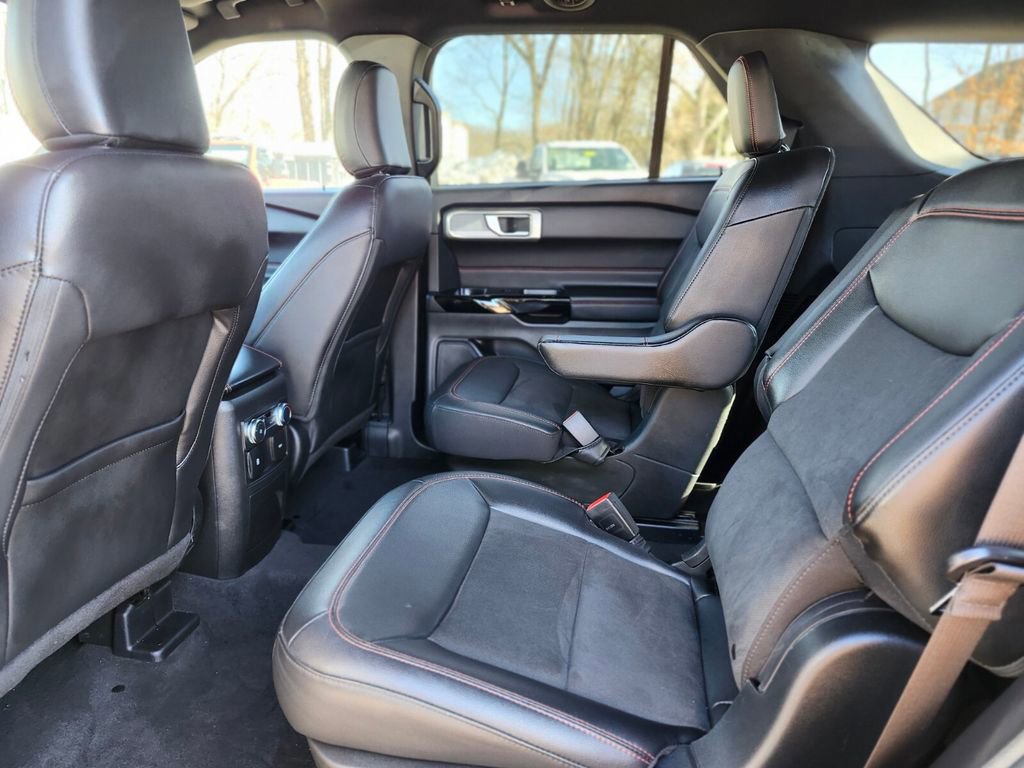 Certified 2022 Ford Explorer ST-Line w/ Class IV Trailer Tow Package image 16