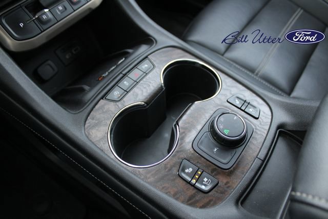 Used 2022 GMC Acadia Denali w/ Denali Ultimate Package image 18