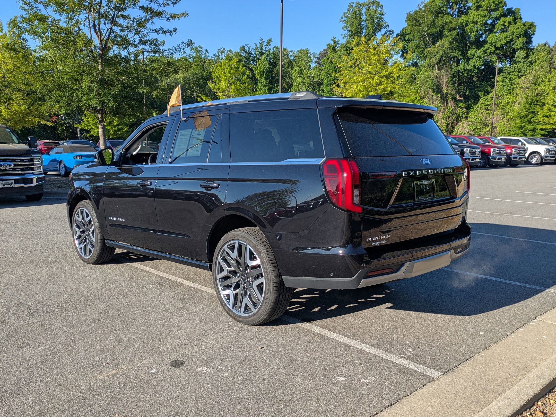 Certified 2025 Ford Expedition Platinum w/ Platinum Ultimate Package AWD/4WD image 6