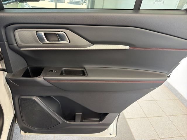 Certified 2025 Ford Explorer ST-Line AWD/4WD image 13