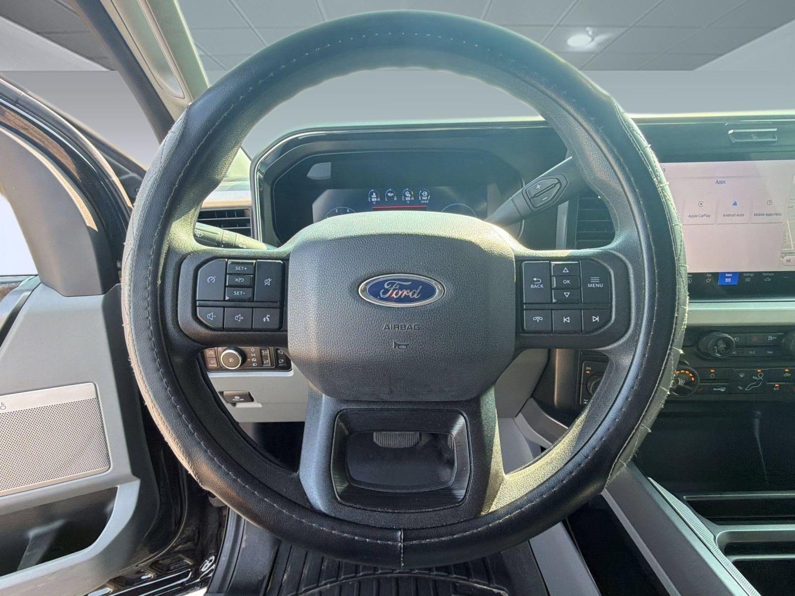 Certified 2025 Ford F250 XLT w/ Black Appearance Package AWD/4WD image 11