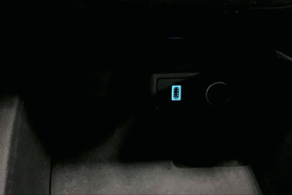 Certified 2020 Ford Escape SE image 30