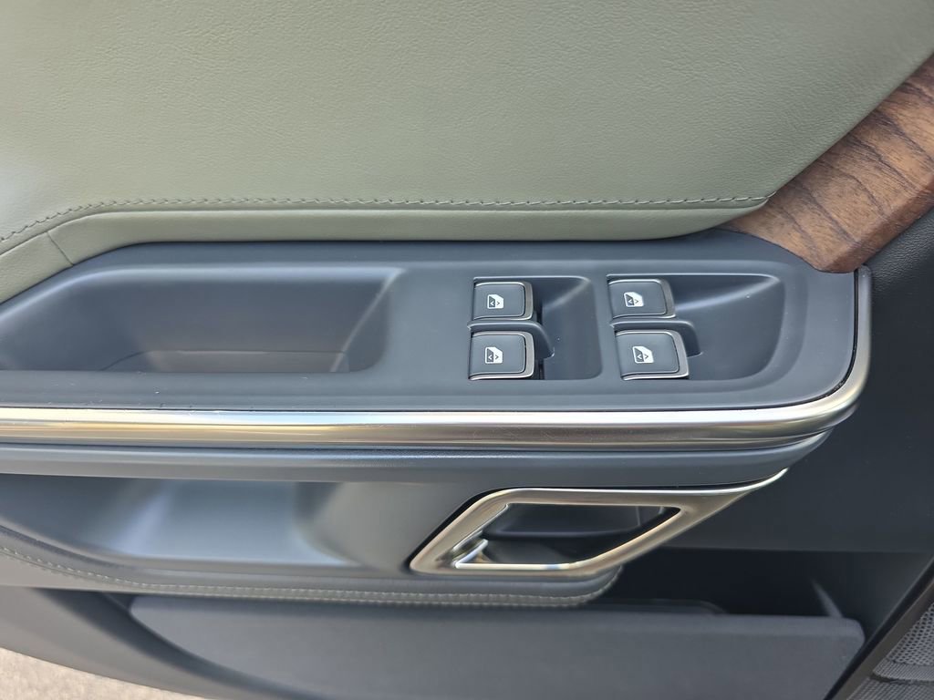 Used 2022 Rivian R1T Adventure image 18