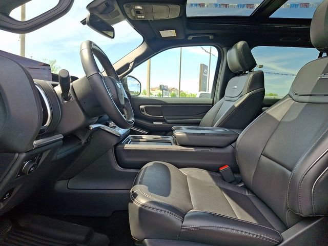 Certified 2025 Ford Expedition Platinum w/ Stealth Appearance Package AWD/4WD image 13