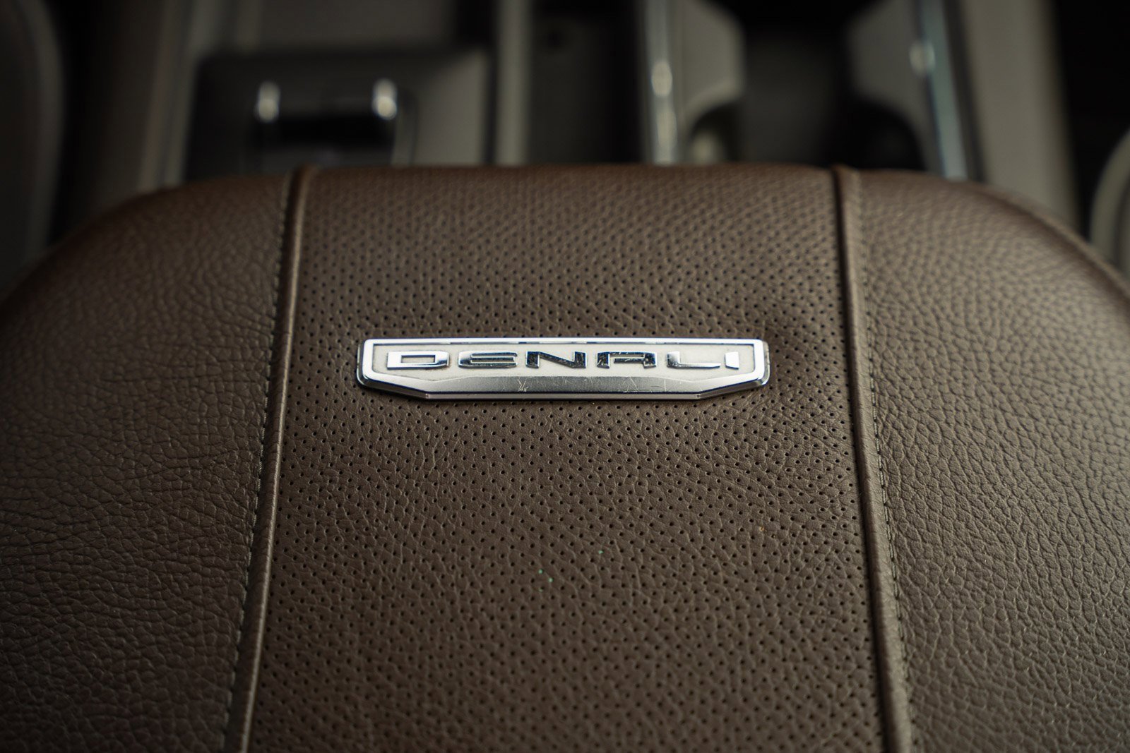 Used 2024 GMC Sierra 2500 Denali w/ Denali Reserve Package image 39