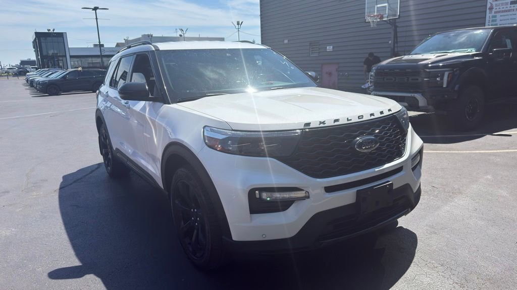 Certified 2020 Ford Explorer ST w/ ST Street Pack AWD/4WD image 4