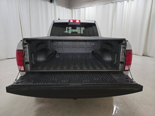 Used 2019 RAM 1500 Classic SLT w/ Luxury Group AWD/4WD image 9