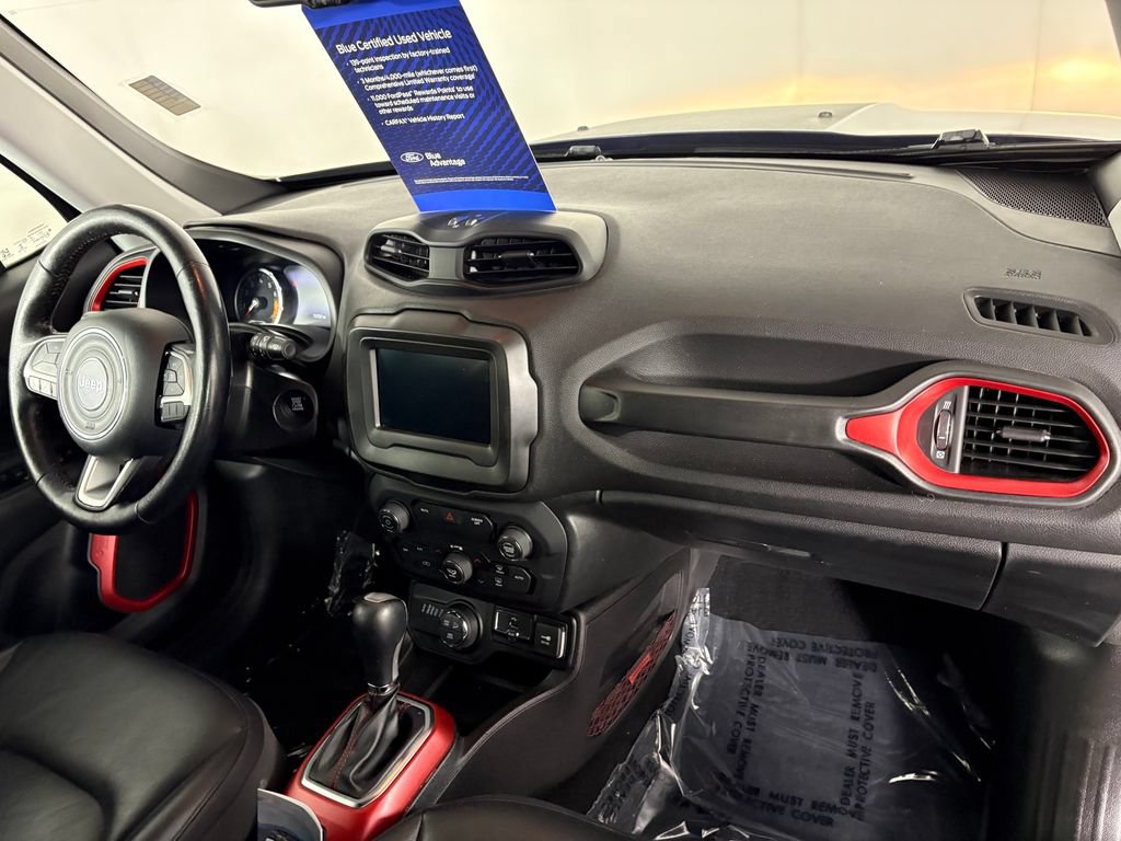 Used 2018 Jeep Renegade Trailhawk AWD/4WD image 36