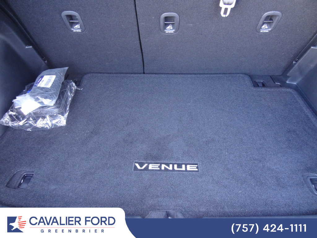 Used 2022 Hyundai Venue SEL FWD image 9