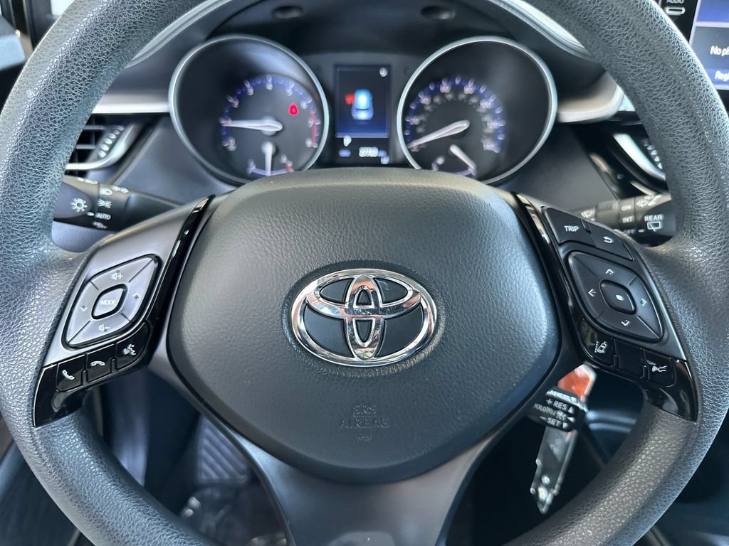 Used 2021 Toyota C-HR LE FWD image 21
