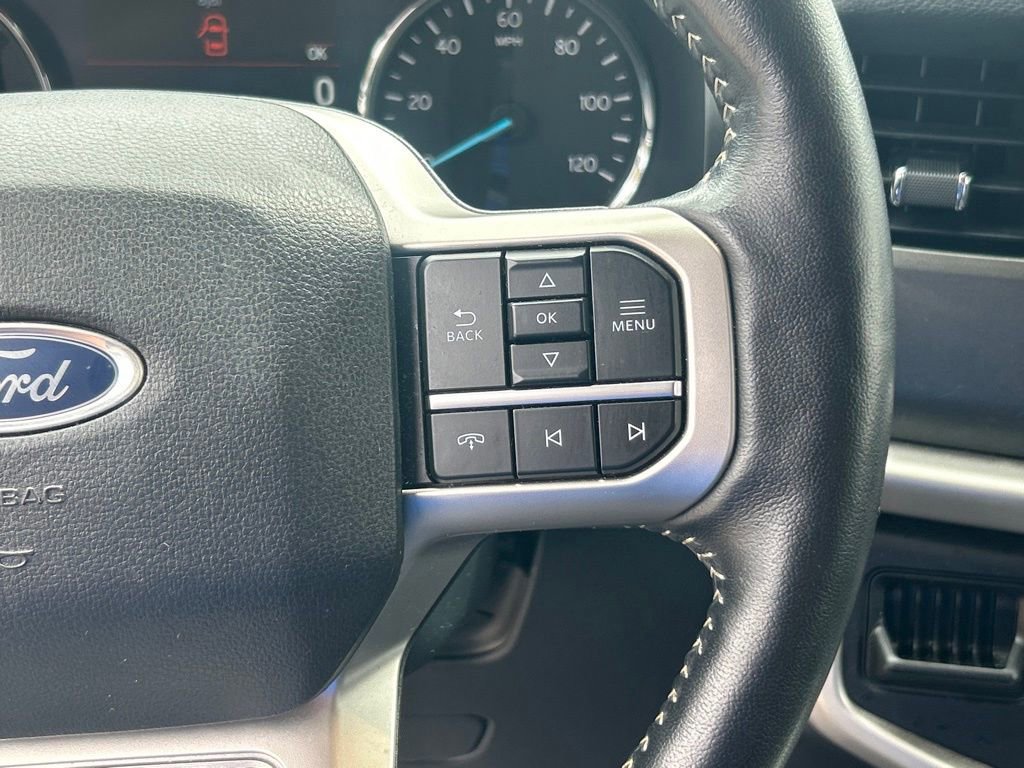 Certified 2024 Ford Expedition XLT image 40