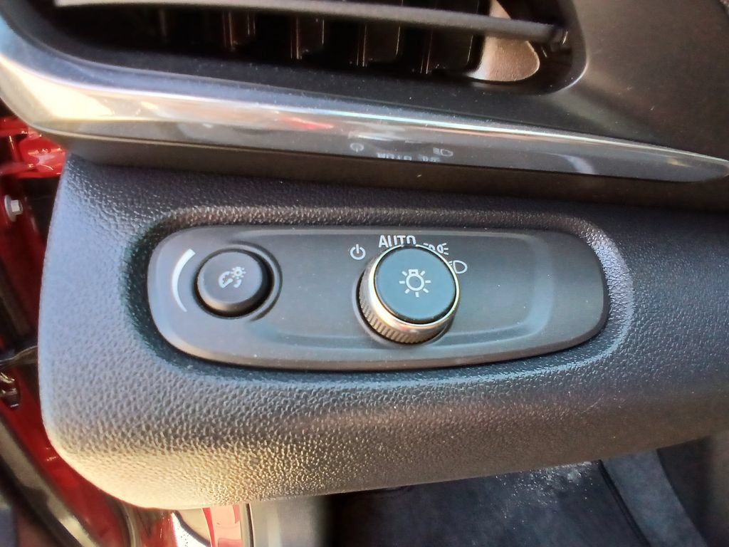 Used 2026 Buick Envista Preferred w/ Convenience I Package FWD image 11