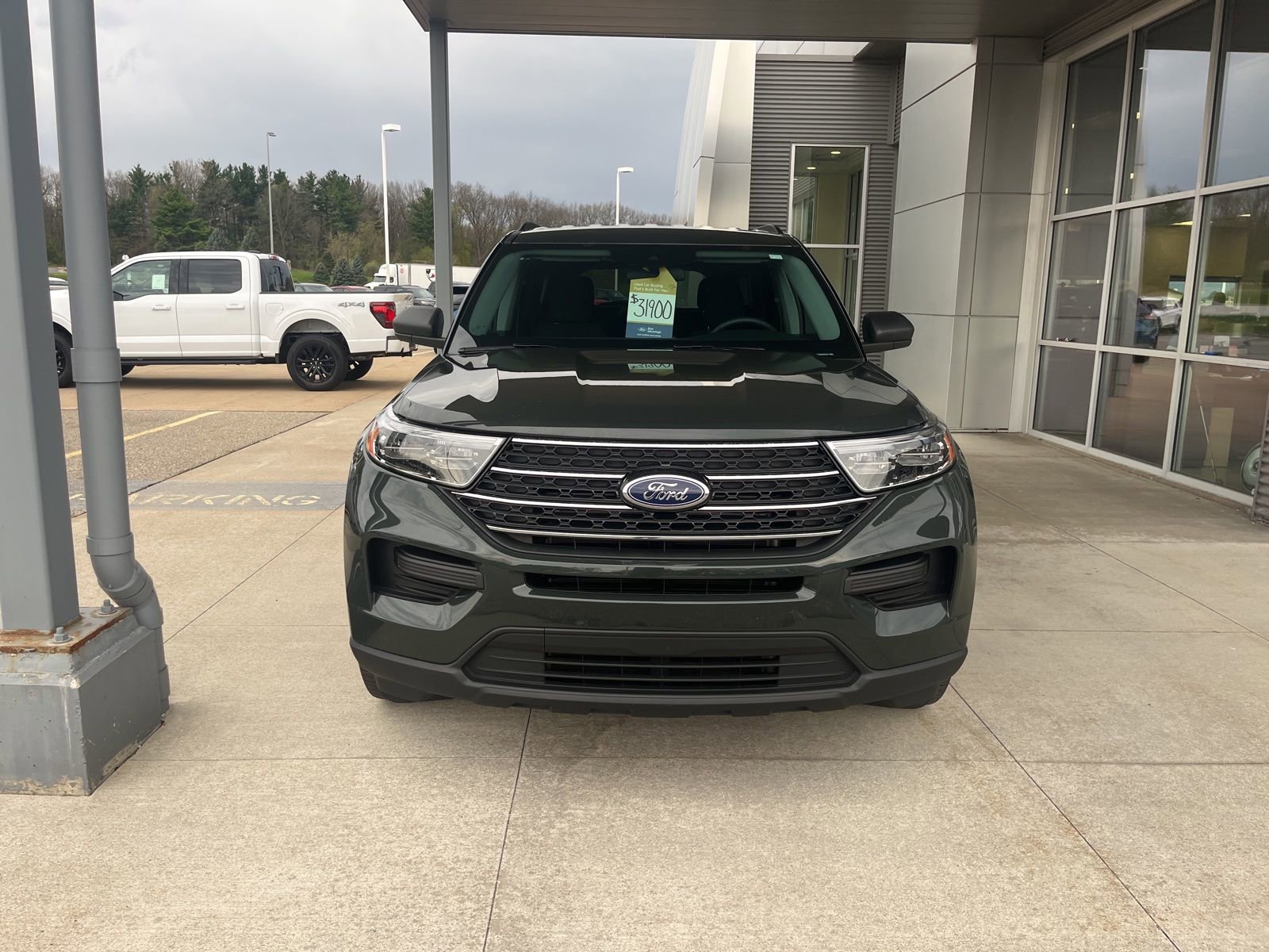 Certified 2024 Ford Explorer XLT AWD/4WD image 9
