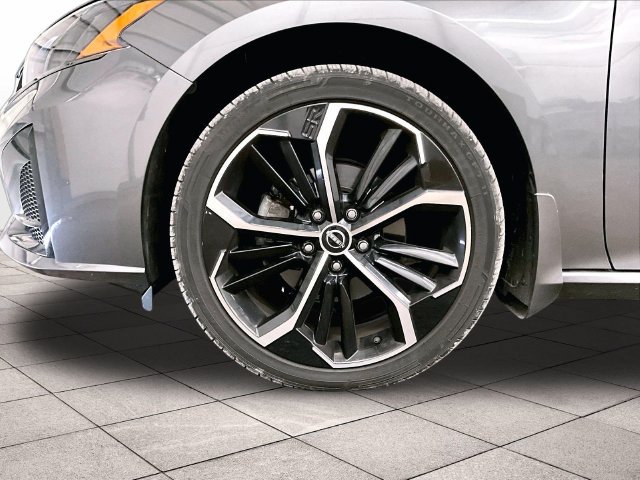 Used 2023 Nissan Altima 2.5 SR w/ SR Premium Package AWD/4WD image 8