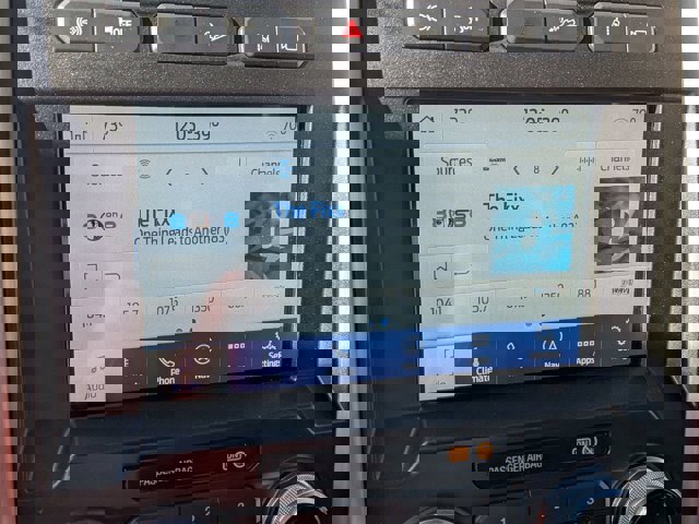 Certified 2021 Ford F250 Platinum w/ FX4 Off-Road Package image 22