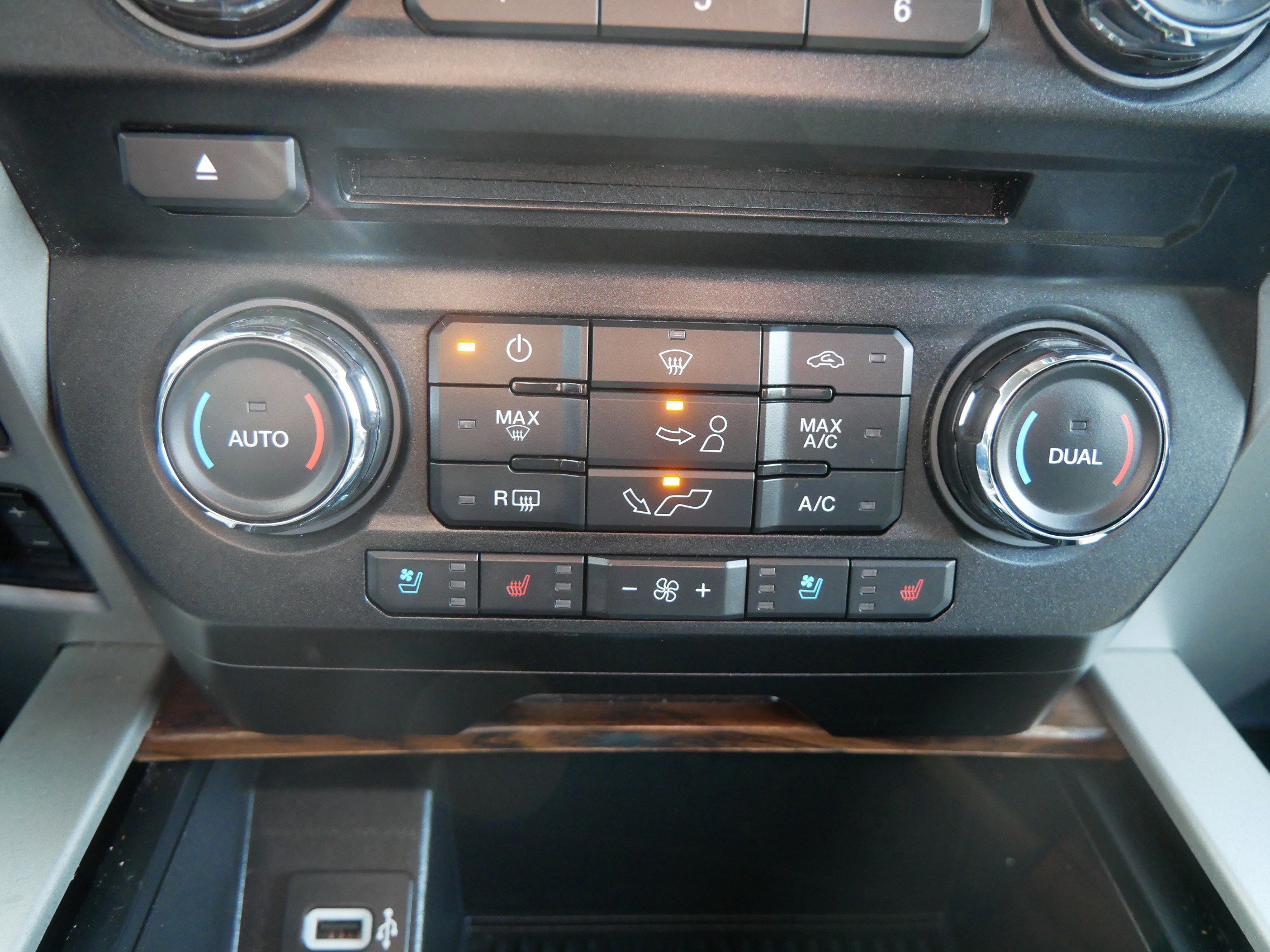 Certified 2018 Ford F150 Lariat w/ Max Trailer Tow Package image 23