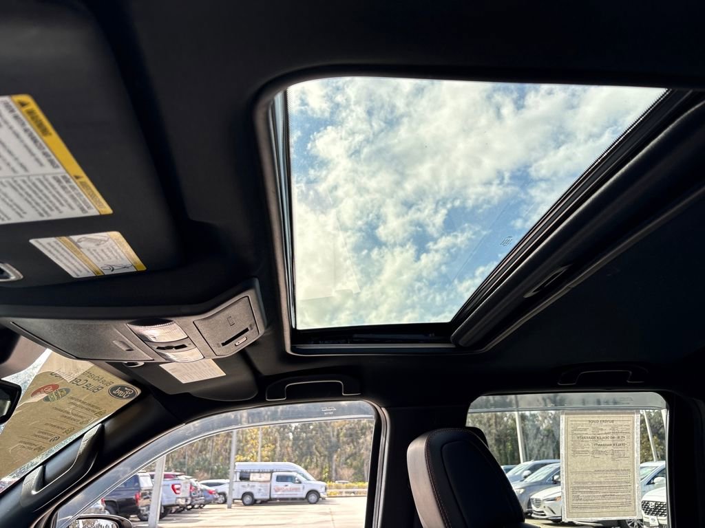 Used 2023 Nissan Frontier Pro-X w/ Pro-X Premium Package image 9